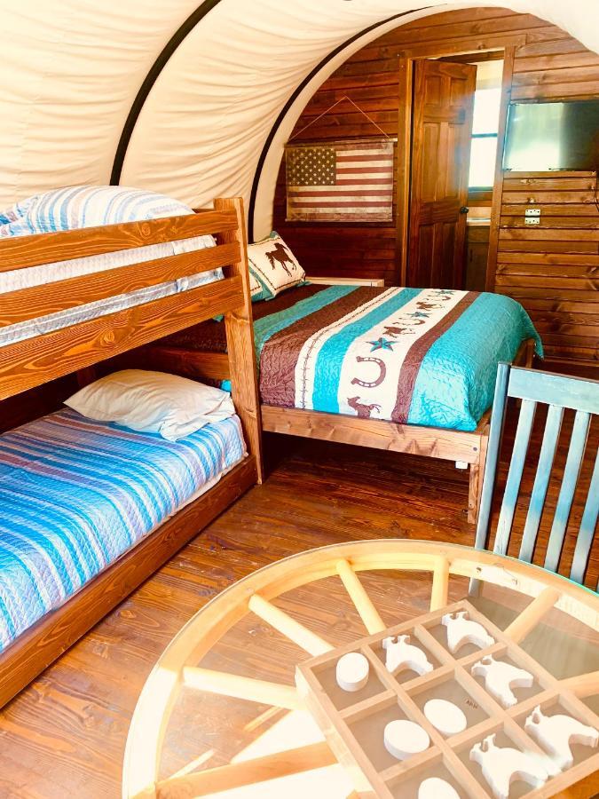 Ultimate Covered Wagon Pioneers Paradise Brownsville Luaran gambar